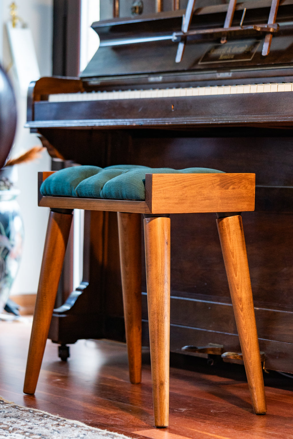 Solid Wood Piano Bench with Leather Upholstered Seat – Wooden Keyboard Stool