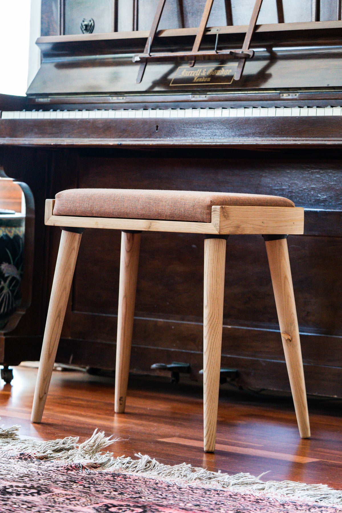 Solid Wood Piano Bench with Leather Upholstered Seat – Wooden Keyboard Stool